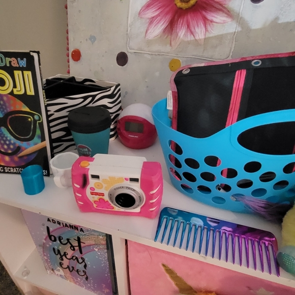 two twin plush twin beds with Mattress/boxspring, karaoke, toys, furniture &more - Picture 16 of 16